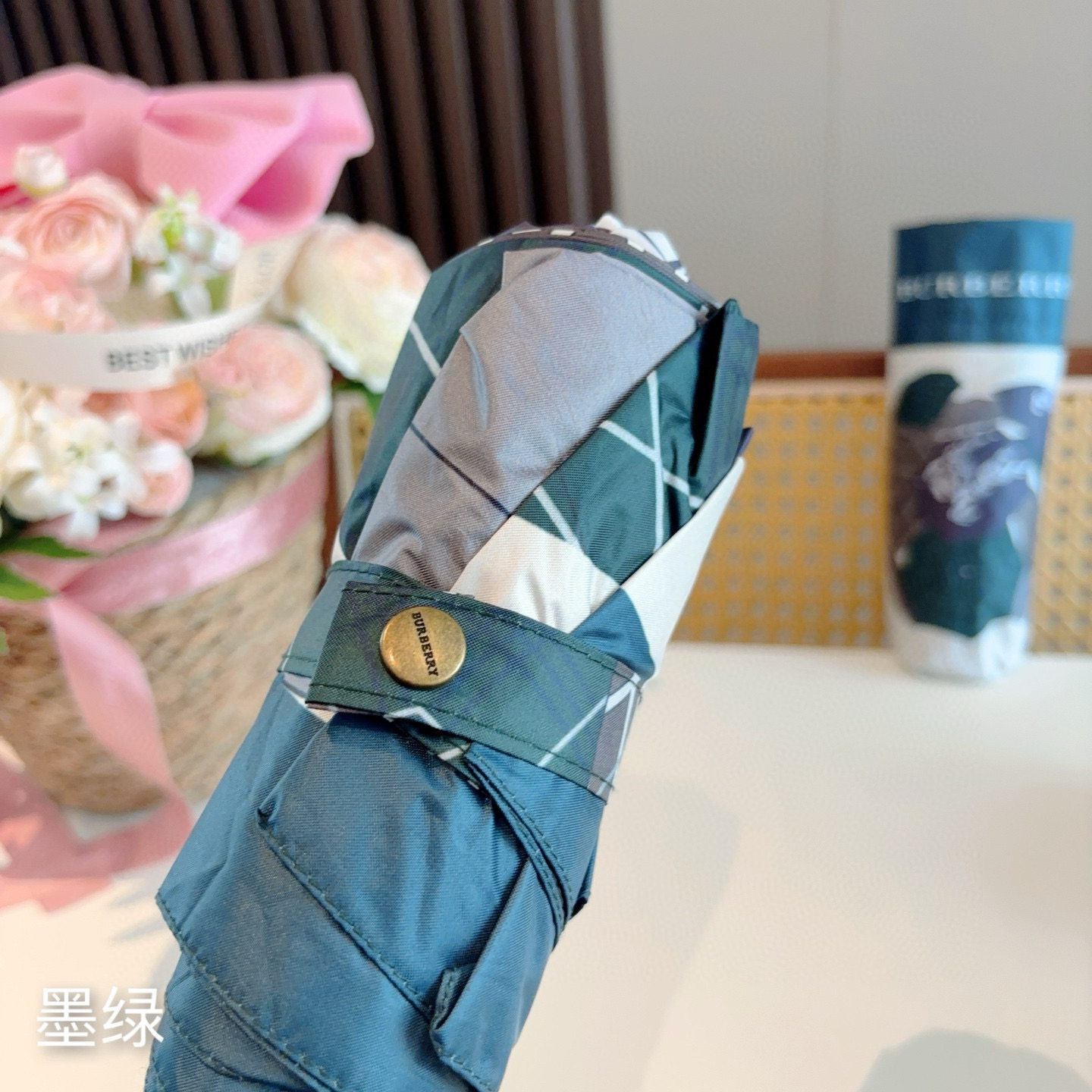  BURBERRY（巴宝莉）五折手动折叠晴雨伞 选用台湾进口UV防紫外线伞布 原单代工级品质  