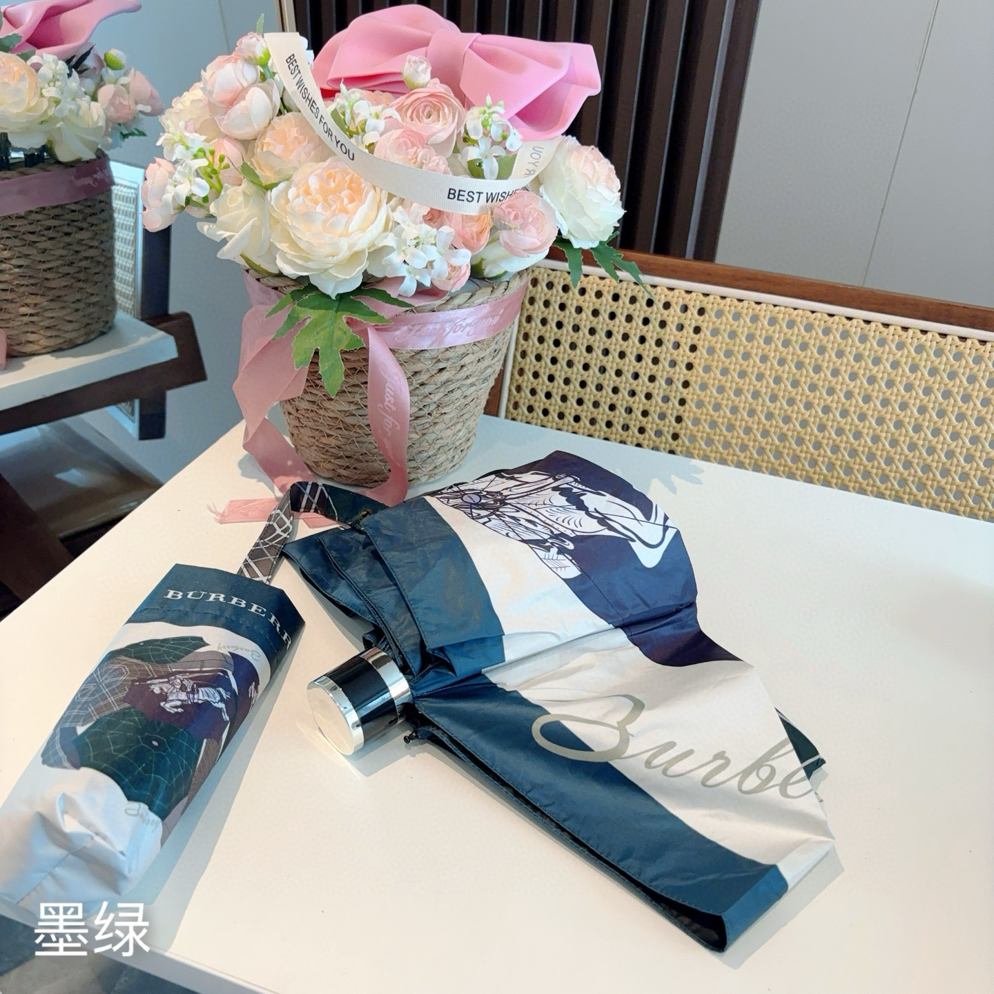  BURBERRY（巴宝莉）五折手动折叠晴雨伞 选用台湾进口UV防紫外线伞布 原单代工级品质  