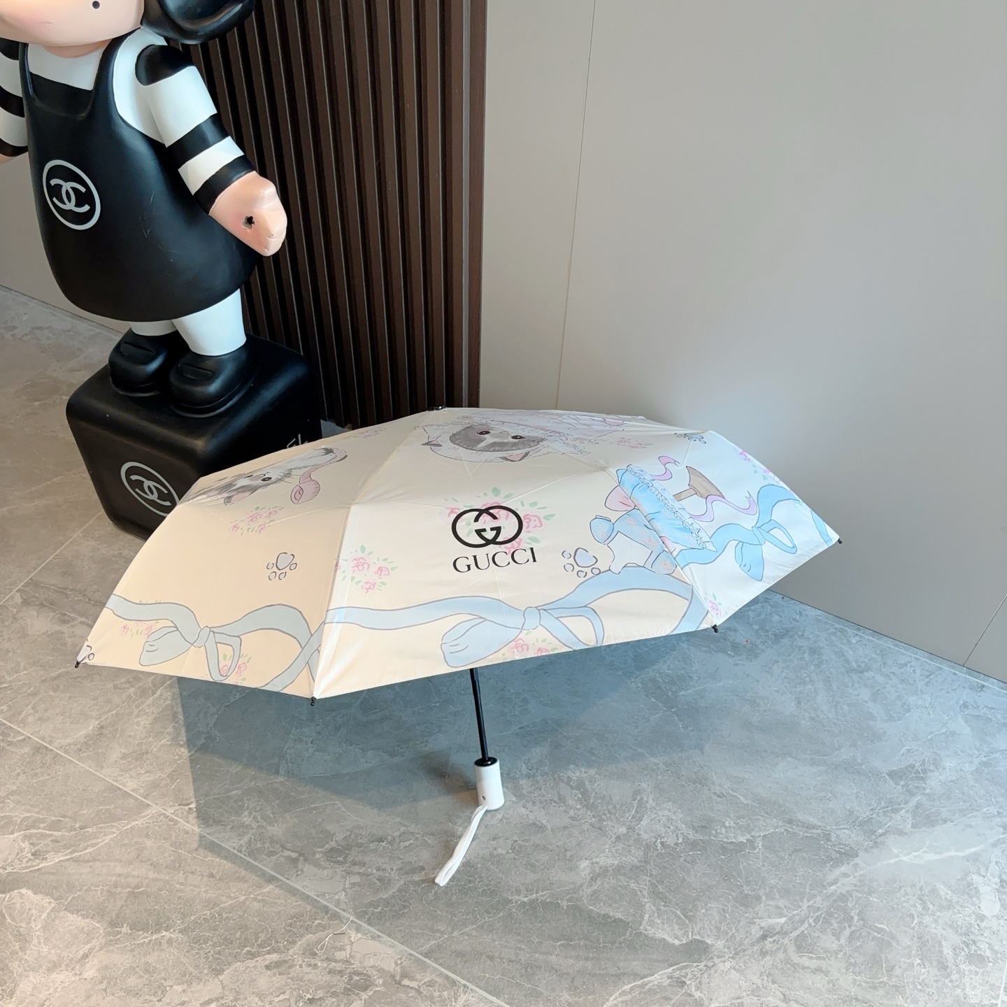  GUCCI（古奇）新款 猫咪图案 三折自动折叠晴雨伞 选用台湾进口UV防紫外线伞布 原单代工级品质  