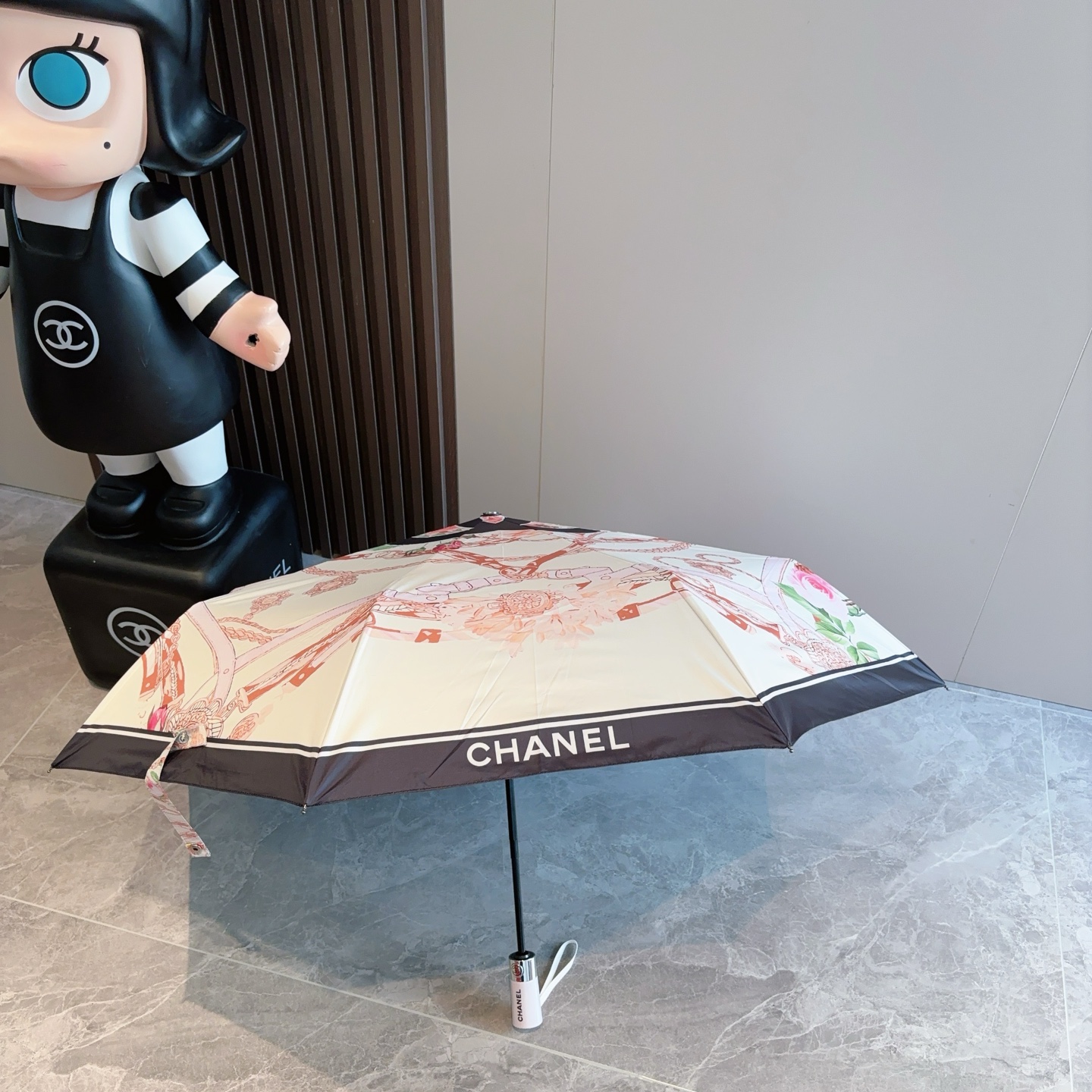 CHANEL香奈儿 三折自动折叠晴雨伞  时尚原单代工品质 细节精致 看得见的品质 打破一成不变 色泽