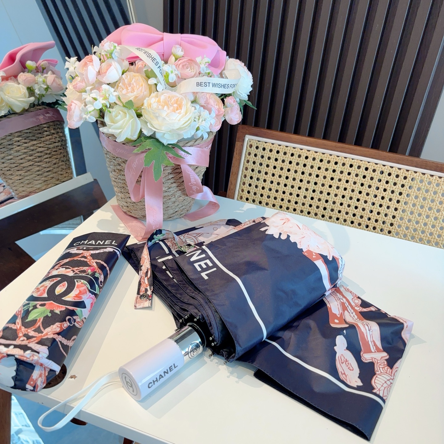  CHANEL香奈儿 三折自动折叠晴雨伞  时尚原单代工品质 细节精致 看得见的品质 打破一成不变 色泽