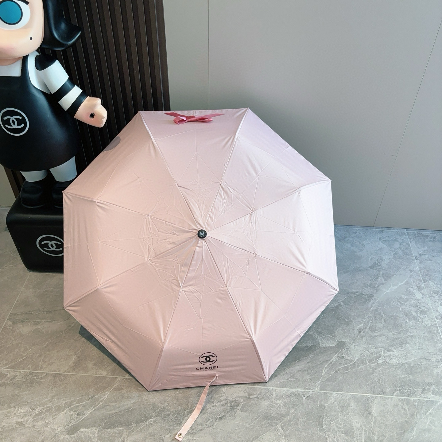  CHANEL（香奈儿）蝴蝶结🎀 三折自动折叠晴雨伞 集合香奈儿灵魂LOGO为一体的设计风格高雅奢华 带