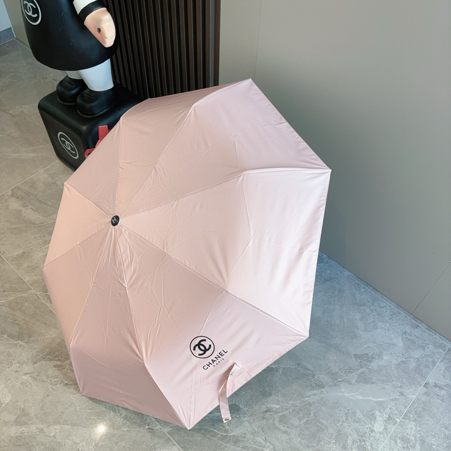  CHANEL（香奈儿）蝴蝶结🎀 三折自动折叠晴雨伞 集合香奈儿灵魂LOGO为一体的设计风格高雅奢华 带