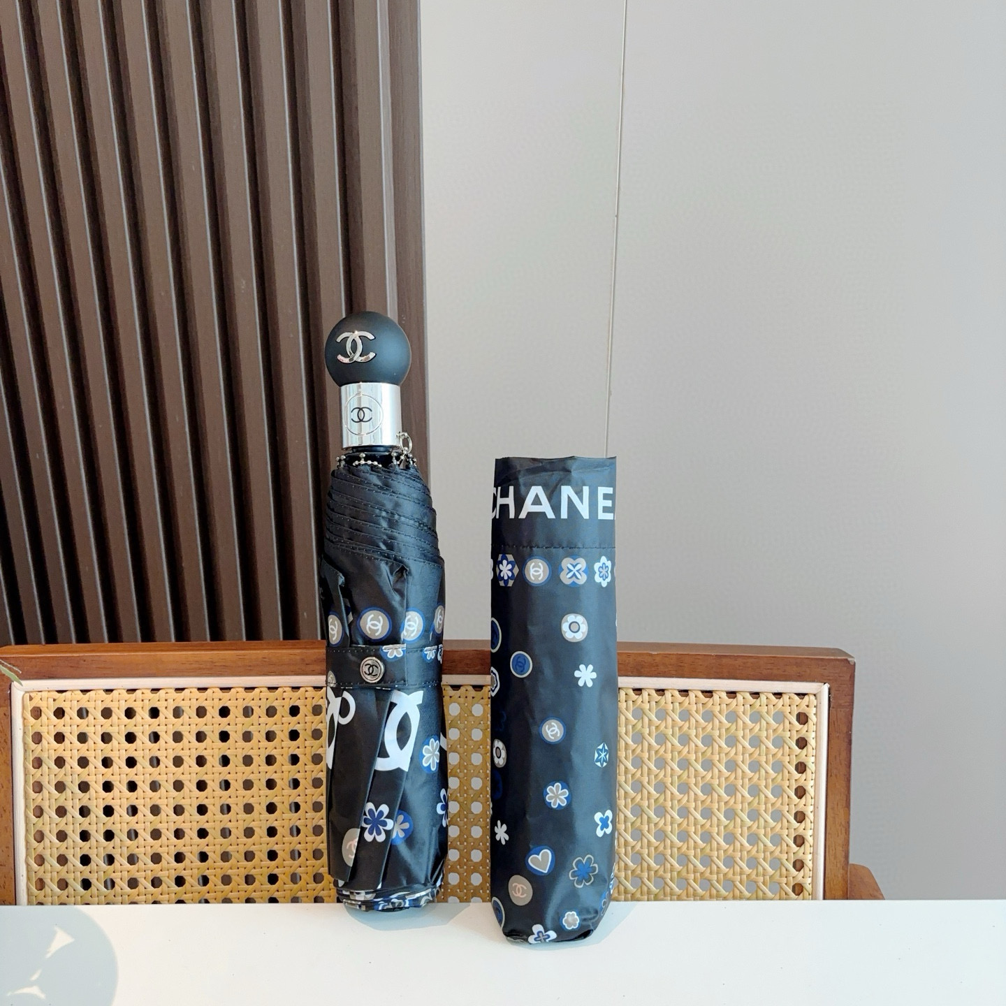  CHANEL香奈儿 三折自动折叠晴雨伞  时尚原单代工品质 细节精致 看得见的品质 打破一成不变 色泽