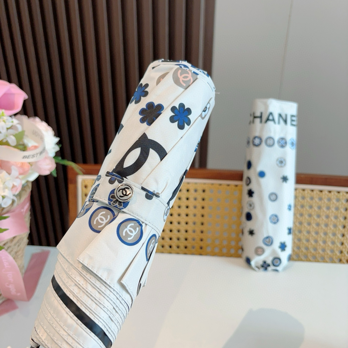  CHANEL香奈儿 三折自动折叠晴雨伞  时尚原单代工品质 细节精致 看得见的品质 打破一成不变 色泽