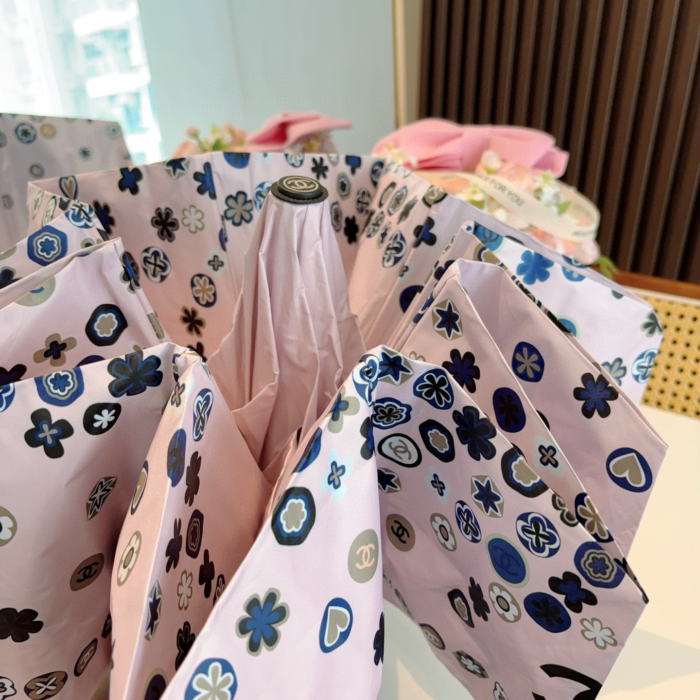  CHANEL香奈儿 三折自动折叠晴雨伞  时尚原单代工品质 细节精致 看得见的品质 打破一成不变 色泽