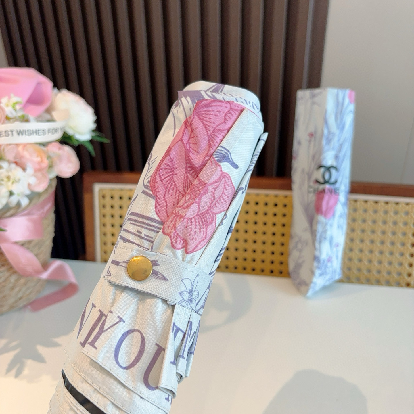  CHANEL（香奈儿）三折自动折叠晴雨伞 选用台湾进口UV防紫外线伞布 原单代工级品质  