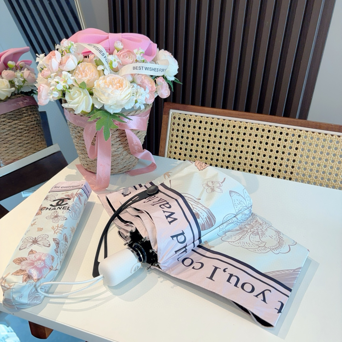  CHANEL（香奈儿）三折自动折叠晴雨伞 选用台湾进口UV防紫外线伞布 原单代工级品质  