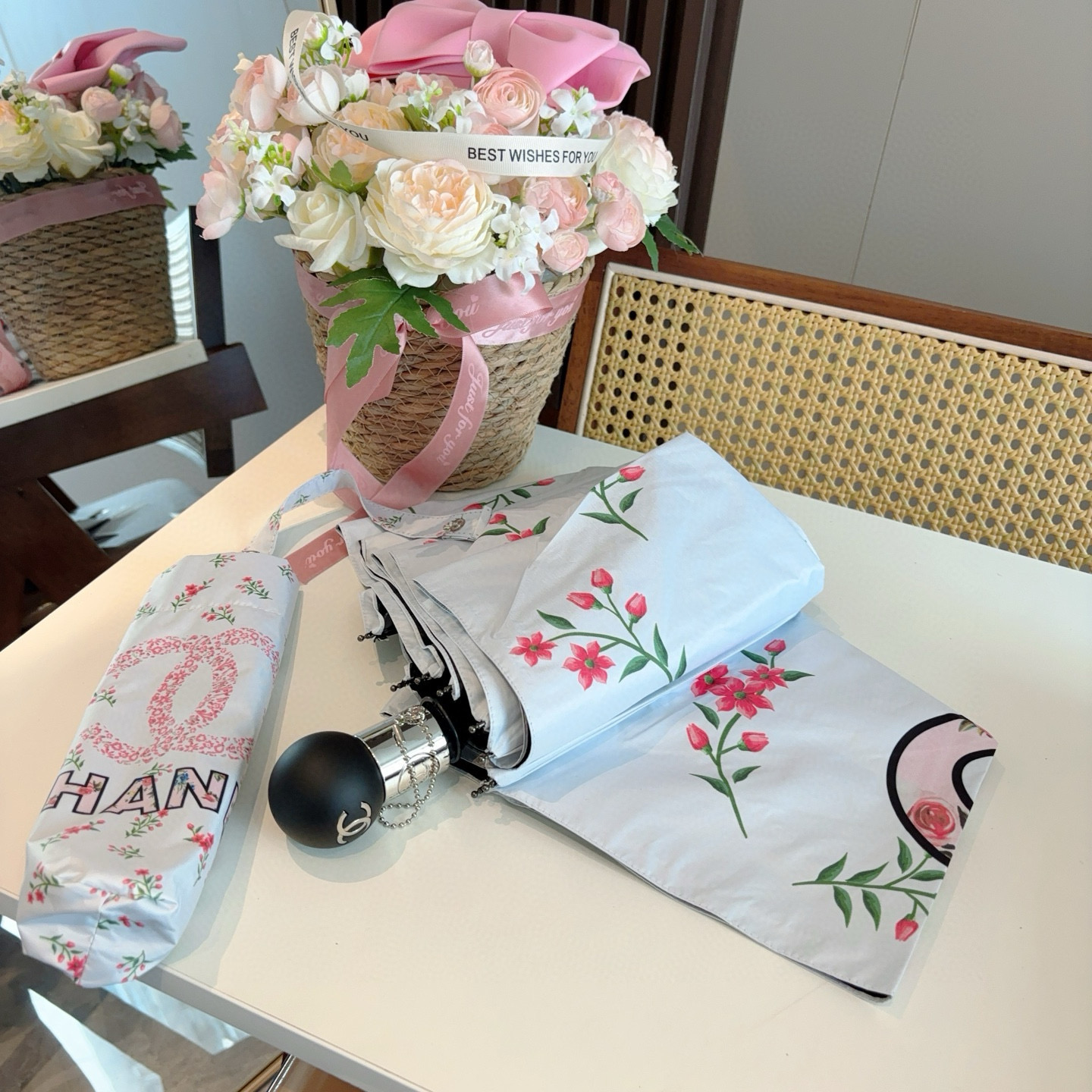  CHANEL（香奈儿）三折自动折叠晴雨伞 选用台湾进口UV防紫外线伞布 原单代工级品质  