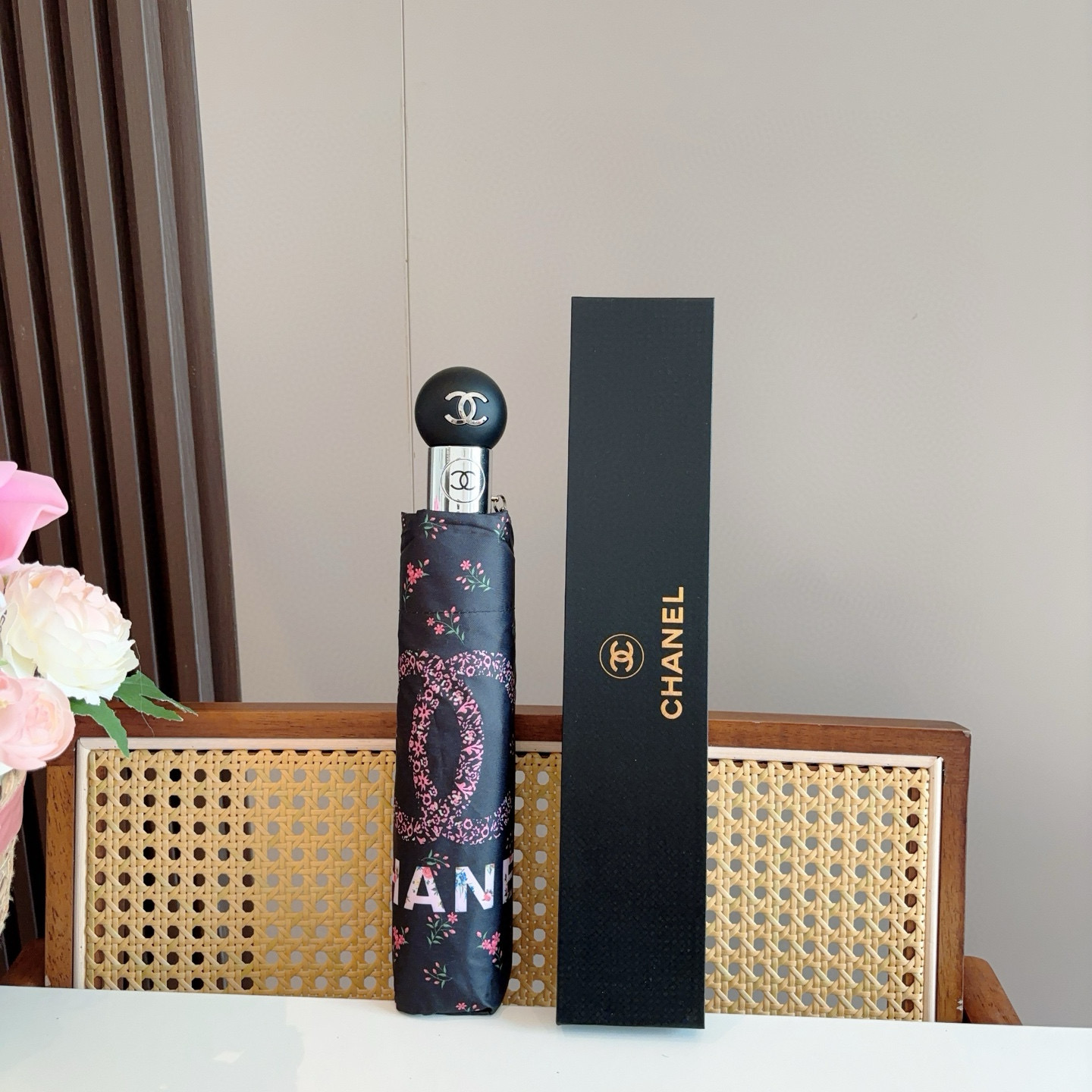  CHANEL（香奈儿）三折自动折叠晴雨伞 选用台湾进口UV防紫外线伞布 原单代工级品质  