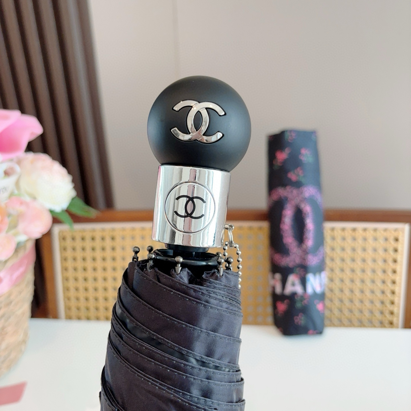  CHANEL（香奈儿）三折自动折叠晴雨伞 选用台湾进口UV防紫外线伞布 原单代工级品质  