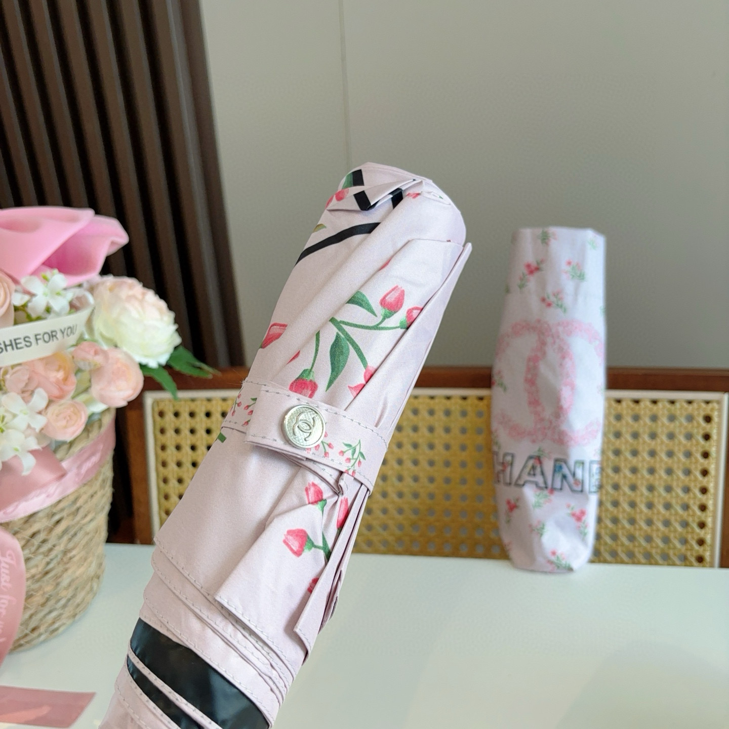  CHANEL（香奈儿）三折自动折叠晴雨伞 选用台湾进口UV防紫外线伞布 原单代工级品质  