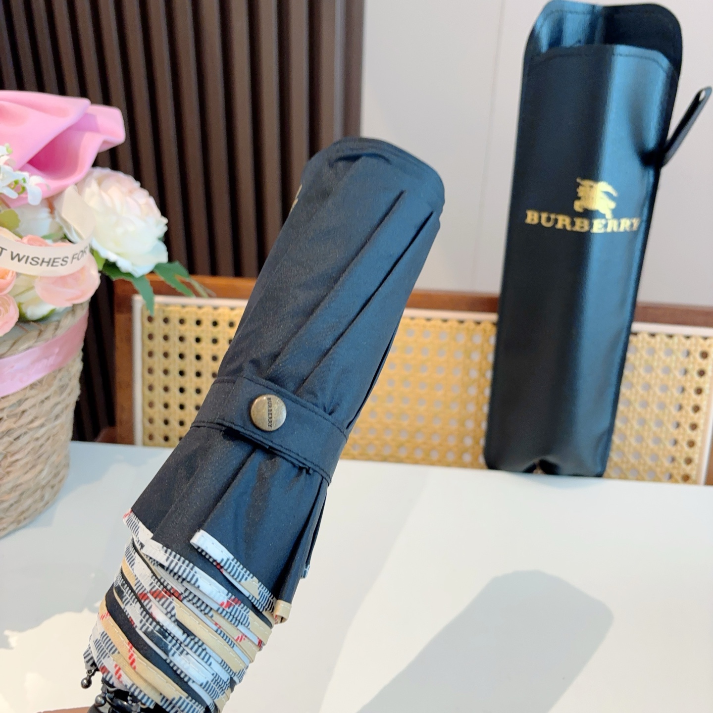  BURBERRY（巴宝莉） 三折自动折叠晴雨伞 年度巅峰之作 经典 高雅 时髦 这就是被称为英国BUR