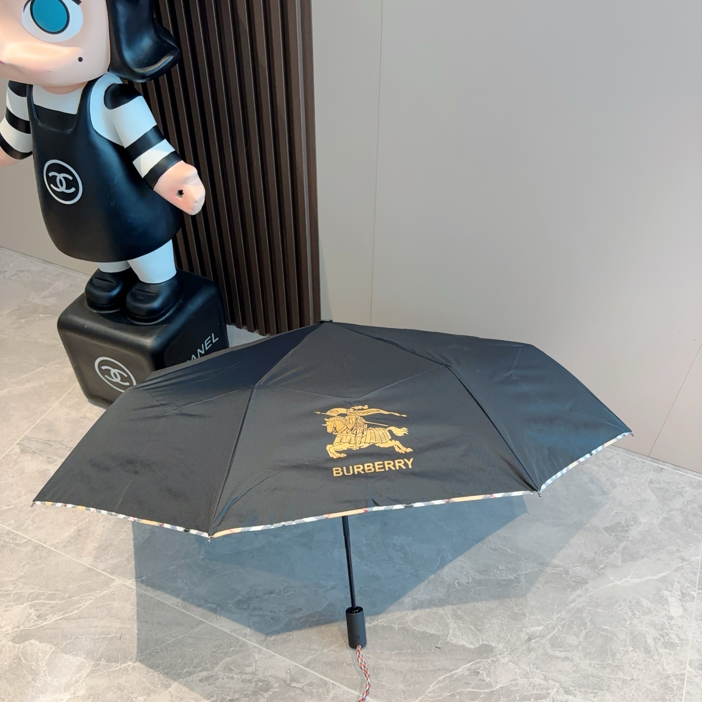  BURBERRY（巴宝莉） 三折自动折叠晴雨伞 年度巅峰之作 经典 高雅 时髦 这就是被称为英国BUR