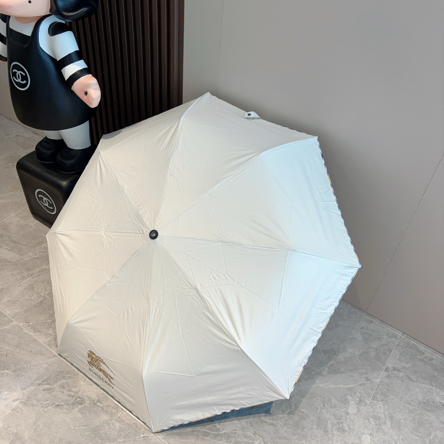  BURBERRY（巴宝莉） 三折自动折叠晴雨伞 年度巅峰之作 经典 高雅 时髦 这就是被称为英国BUR