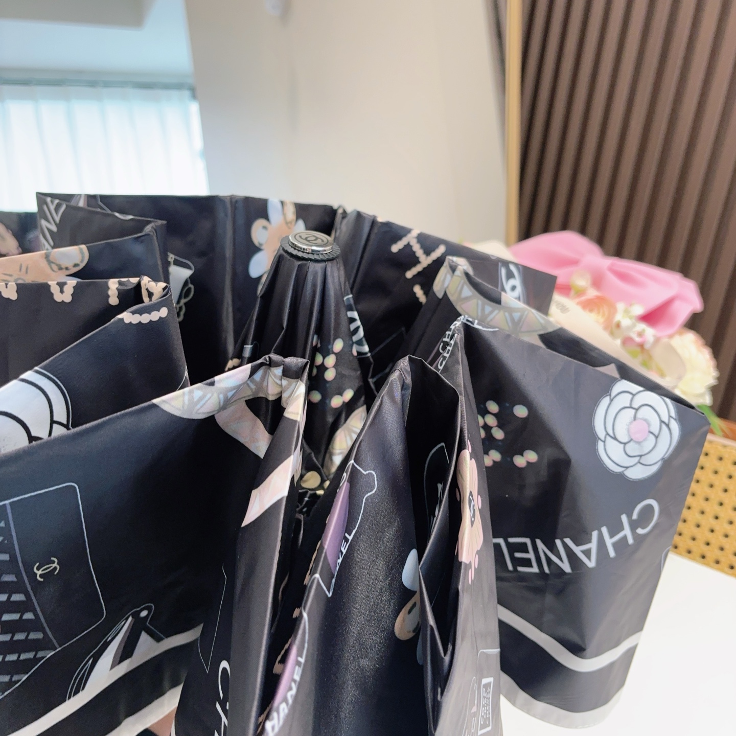  CHANEL（香奈儿）三折自动折叠晴雨伞 选用台湾进口UV防紫外线伞布 原单代工级品质  