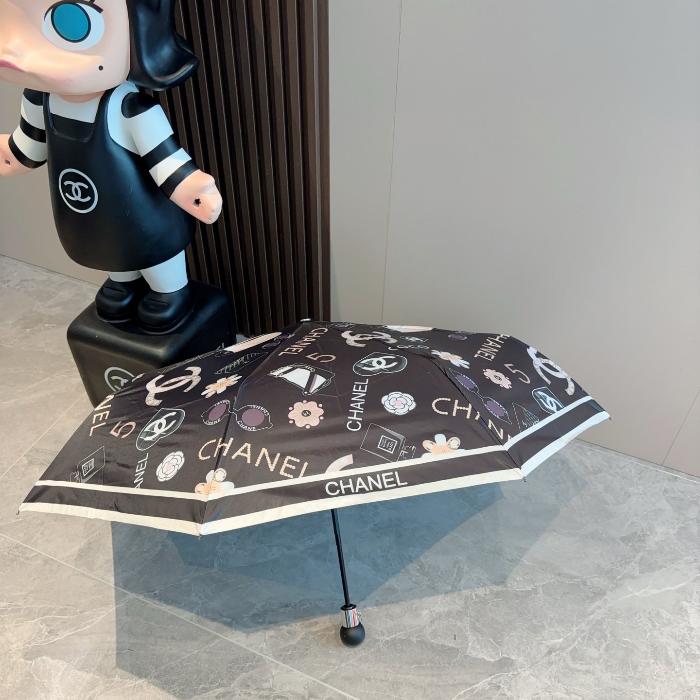  CHANEL（香奈儿）三折自动折叠晴雨伞 选用台湾进口UV防紫外线伞布 原单代工级品质  