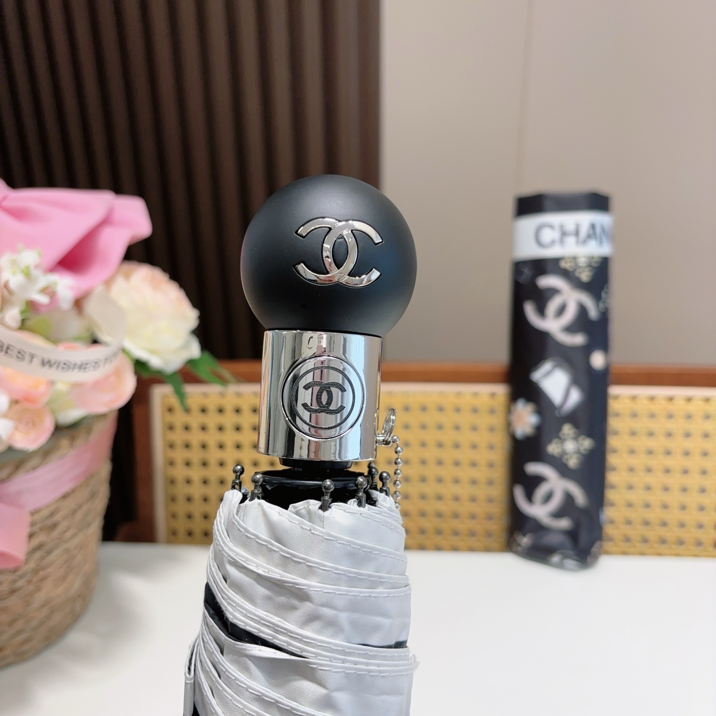  CHANEL（香奈儿）三折自动折叠晴雨伞 选用台湾进口UV防紫外线伞布 原单代工级品质  
