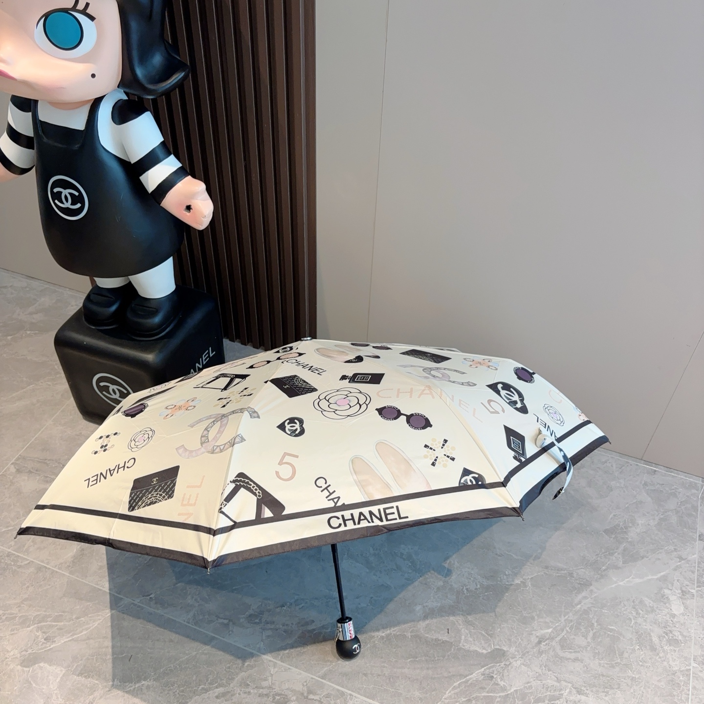 CHANEL（香奈儿）三折自动折叠晴雨伞 选用台湾进口UV防紫外线伞布 原单代工级品质  