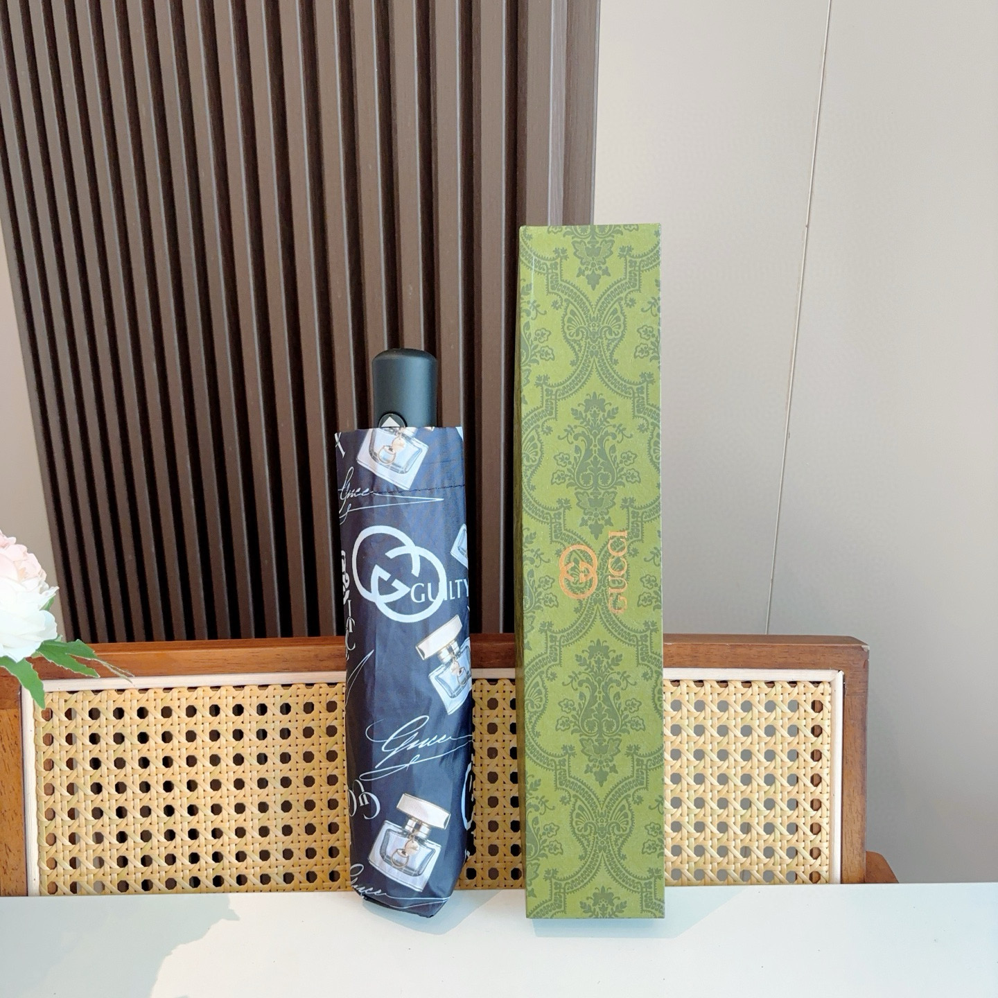 GUCCI（古奇）新款  三折自动折叠晴雨伞 选用台湾进口UV防紫外线伞布 原单代工级品质  🌹