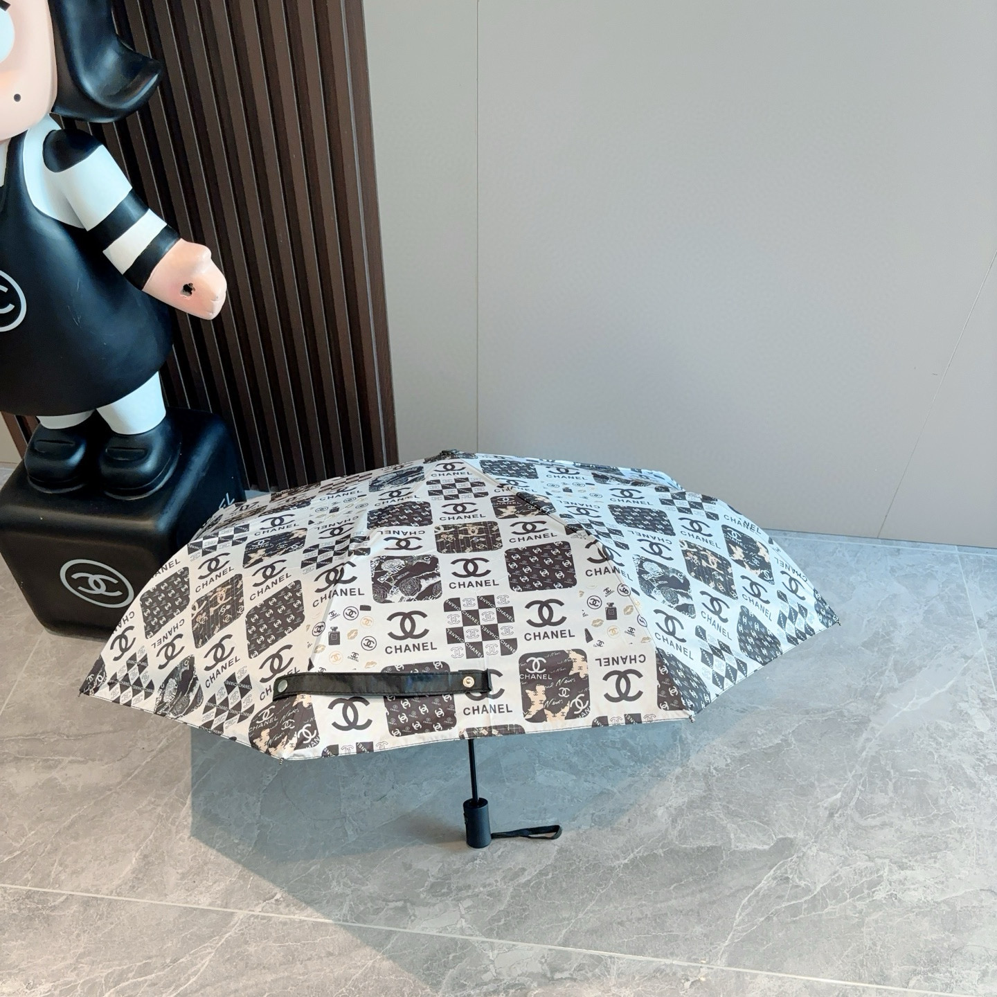  CHANEL（香奈儿）三折自动折叠晴雨伞 选用台湾进口UV防紫外线伞布 原单代工级品质  