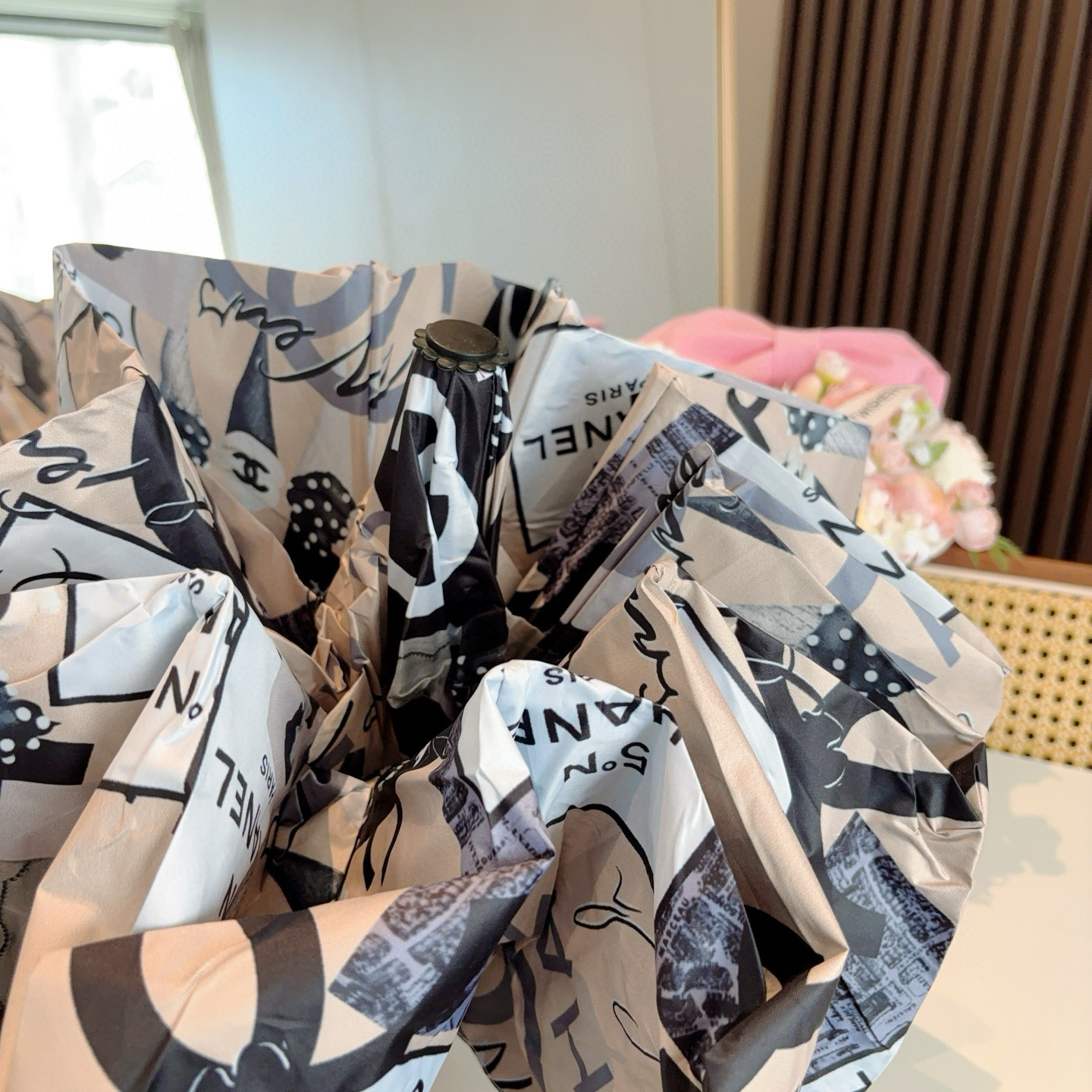  CHANEL（香奈儿）三折自动折叠晴雨伞 选用台湾进口UV防紫外线伞布 原单代工级品质  
