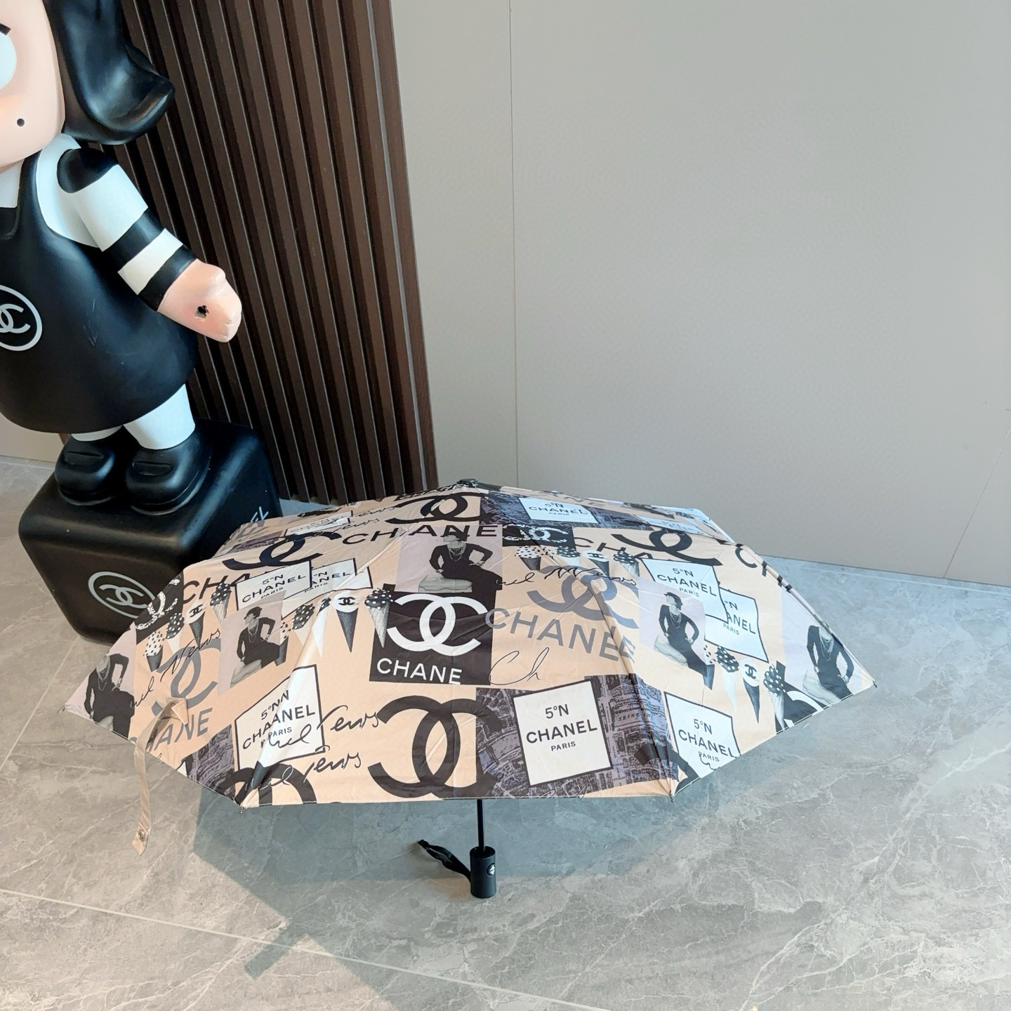  CHANEL（香奈儿）三折自动折叠晴雨伞 选用台湾进口UV防紫外线伞布 原单代工级品质  