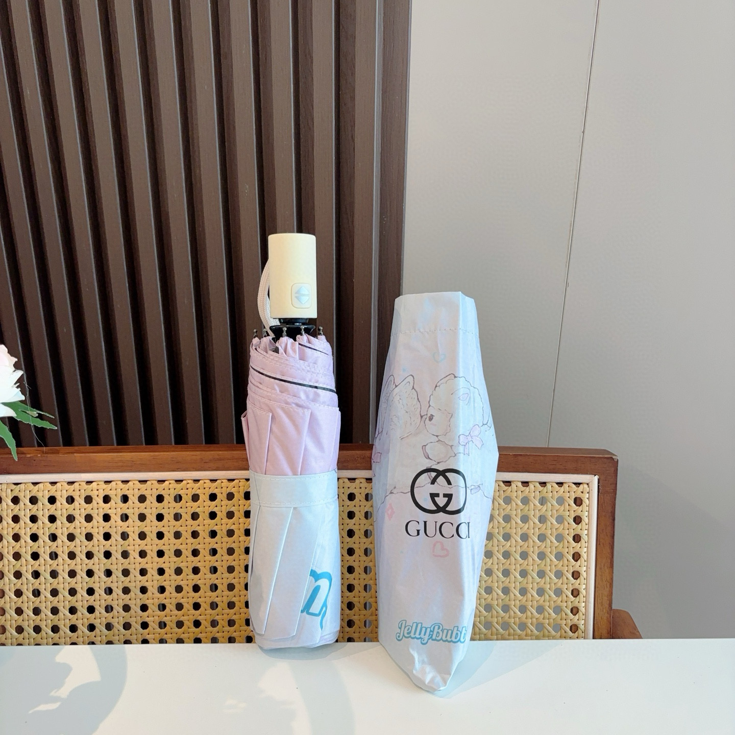  GUCCI（古奇）新款 三折自动折叠晴雨伞 选用台湾进口UV防紫外线伞布 原单代工级品质  🌹