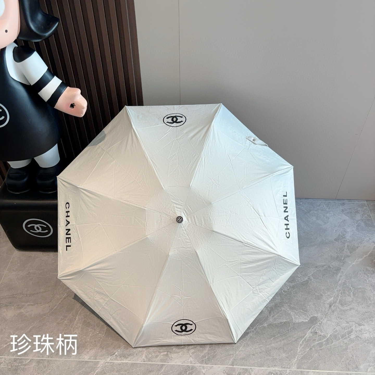  CHANEL（香奈儿）珍珠手柄 五折手动折叠晴雨伞 选用台湾进口UV防紫外线伞布 原单代工级品质  🌹