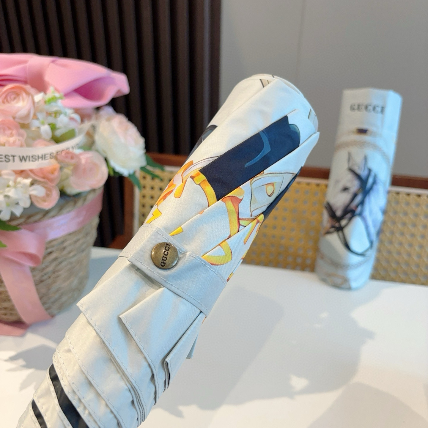  GUCCI古奇 三折自动折叠晴雨伞  时尚原单代工品质 细节精致 看得见的品质 打破一成不变 色泽纯正