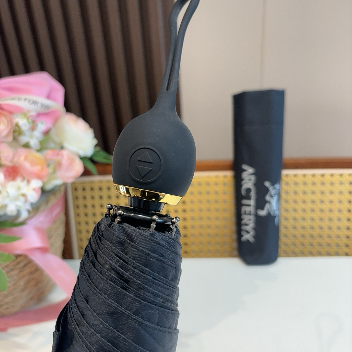  ARCTERYX（始祖鸟  ）三折自动折叠晴雨伞 新涂层技术深色伞面 拥有令人惊喜的遮光效果！3色