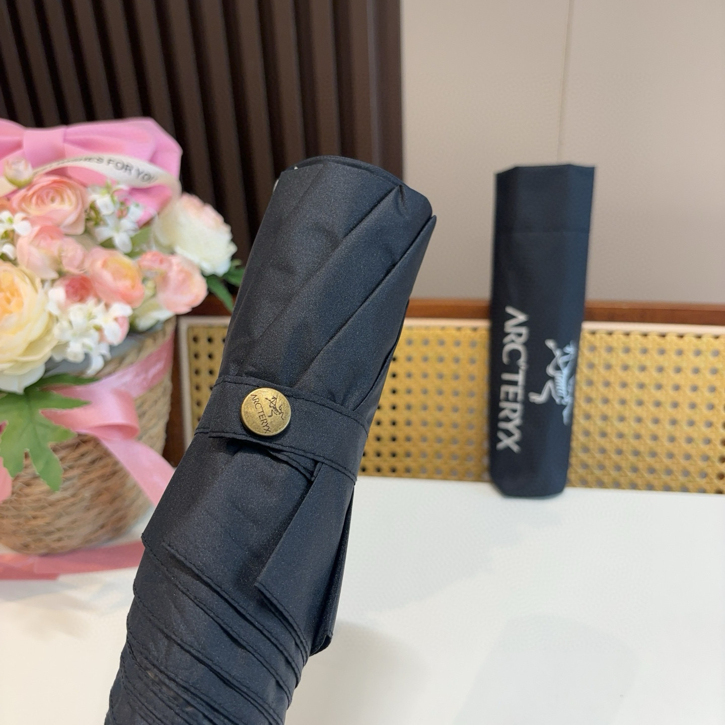  ARCTERYX（始祖鸟  ）三折自动折叠晴雨伞 新涂层技术深色伞面 拥有令人惊喜的遮光效果！3色