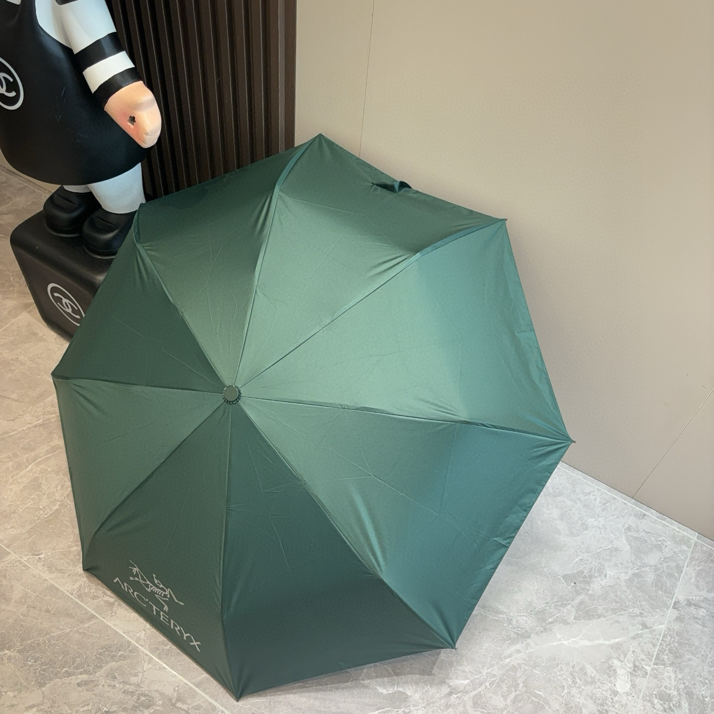  ARCTERYX（始祖鸟  ）三折自动折叠晴雨伞 新涂层技术深色伞面 拥有令人惊喜的遮光效果！3色
