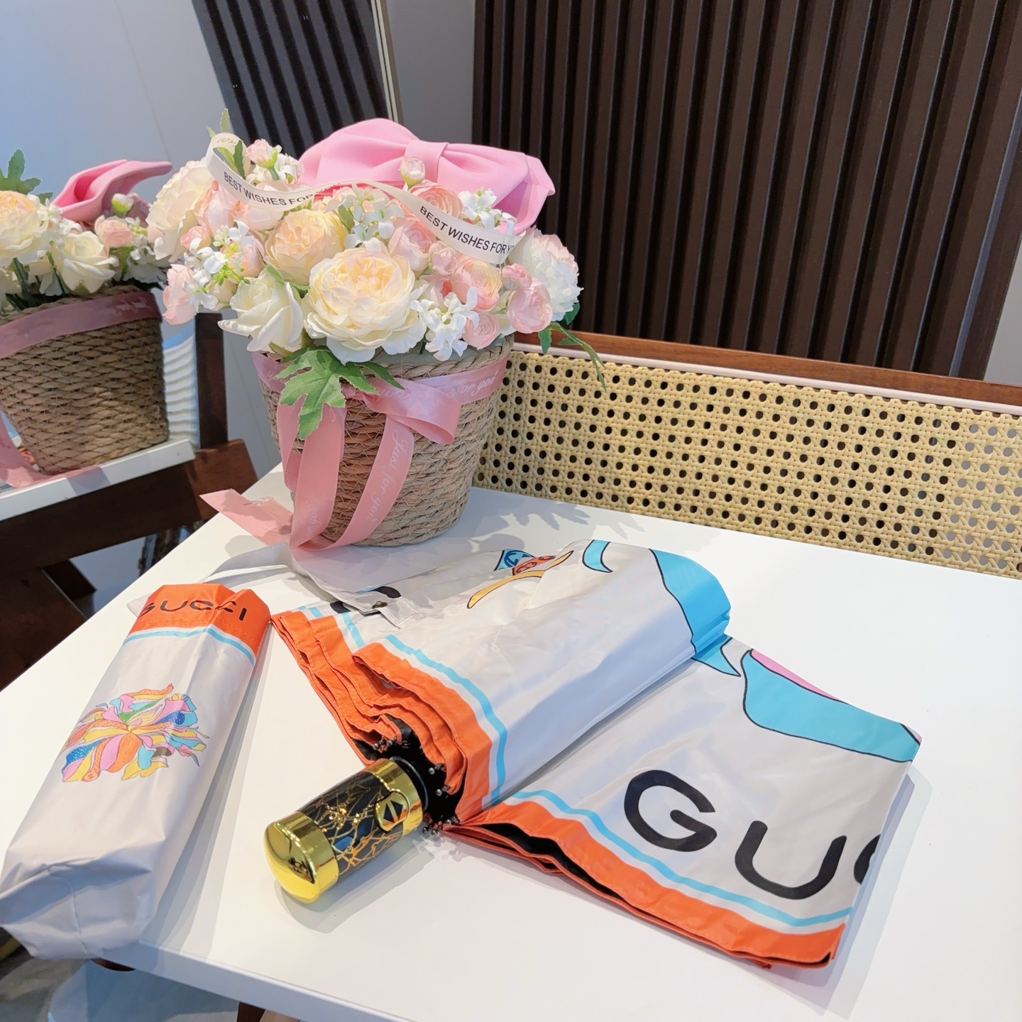  GUCCI古奇 三折自动折叠晴雨伞  时尚原单代工品质 细节精致 看得见的品质 打破一成不变 色泽纯正
