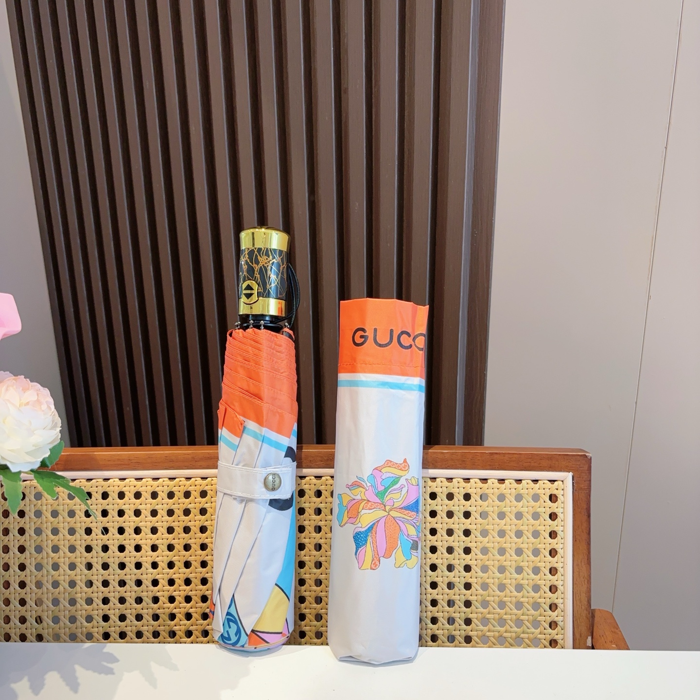  GUCCI古奇 三折自动折叠晴雨伞  时尚原单代工品质 细节精致 看得见的品质 打破一成不变 色泽纯正