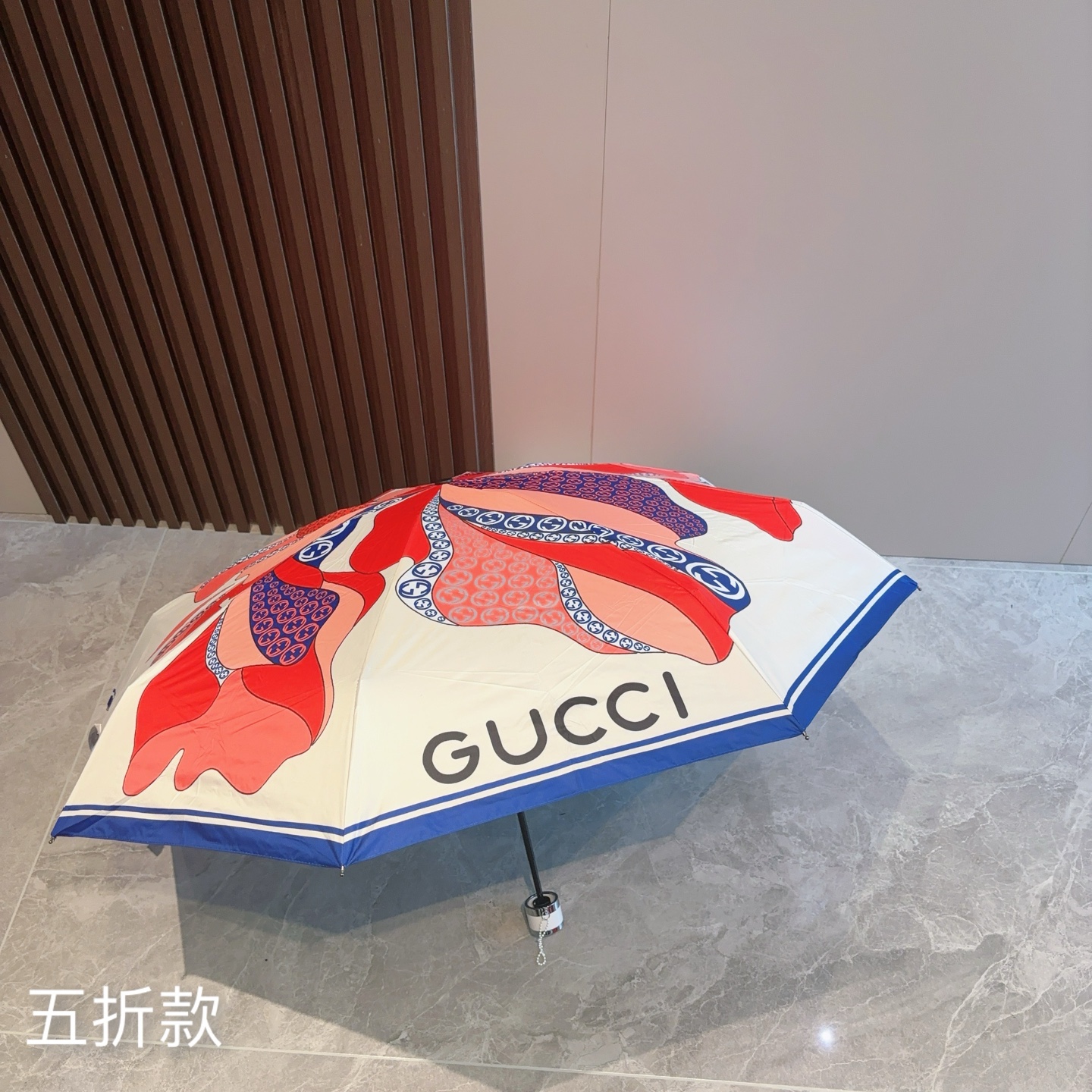GUCCI（古奇）新款  五折手开折叠晴雨伞 选用台湾进口UV防紫外线伞布 原单代工级品质  🌹