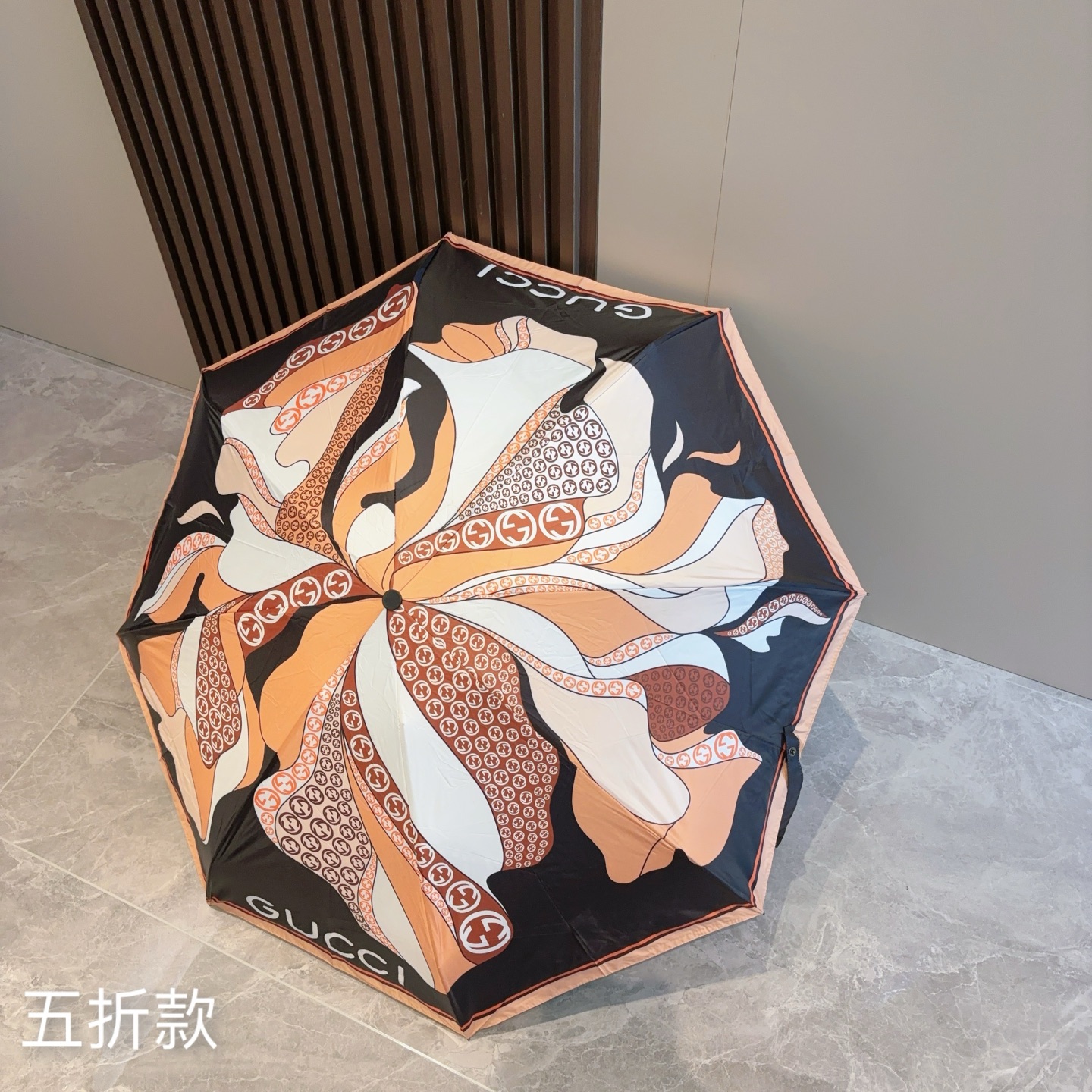 GUCCI（古奇）新款  五折手开折叠晴雨伞 选用台湾进口UV防紫外线伞布 原单代工级品质  🌹