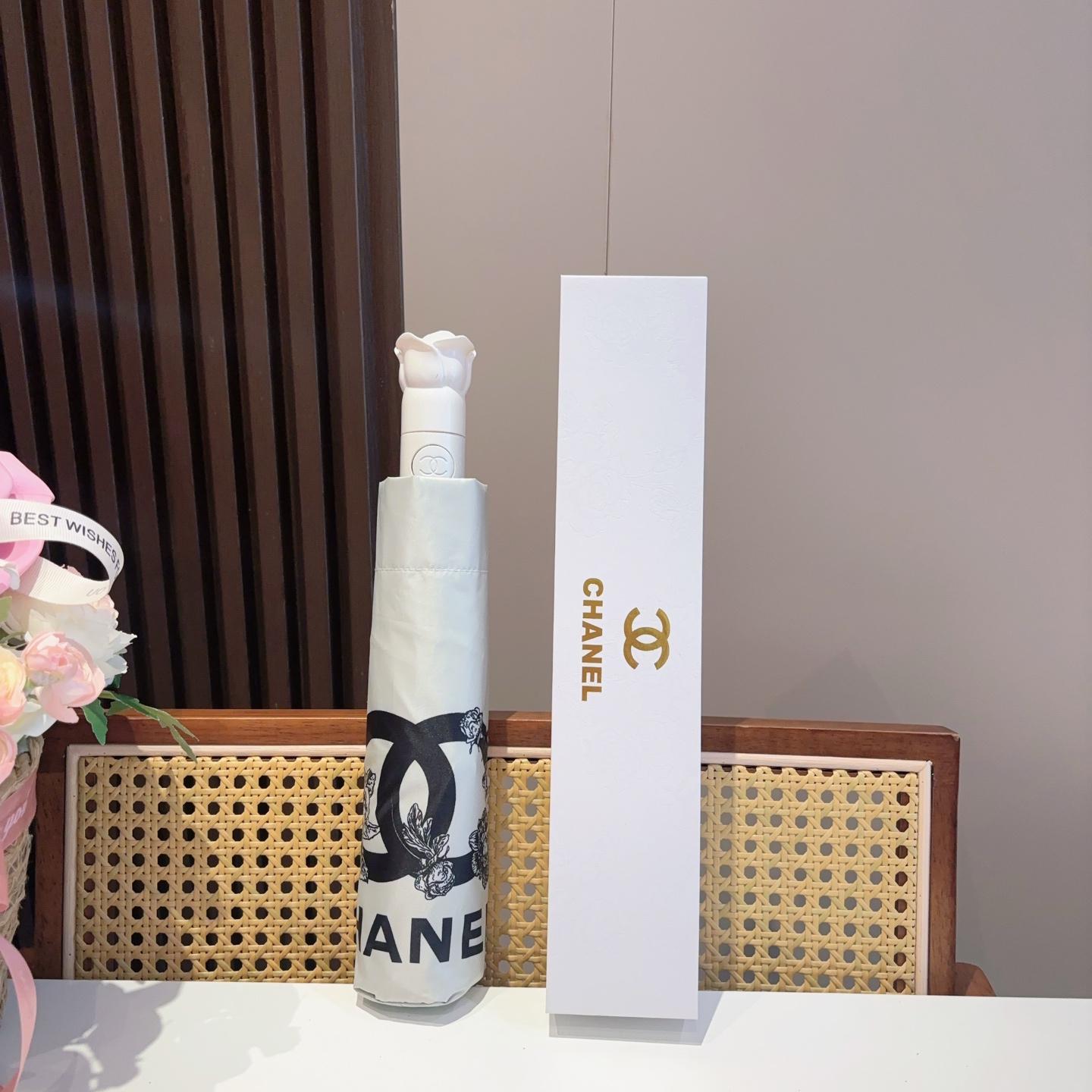  CHANEL（香奈儿） 新款玫瑰花头柄三折自动折叠晴雨伞 选用台湾进口UV防紫外线伞布 原单代工级品