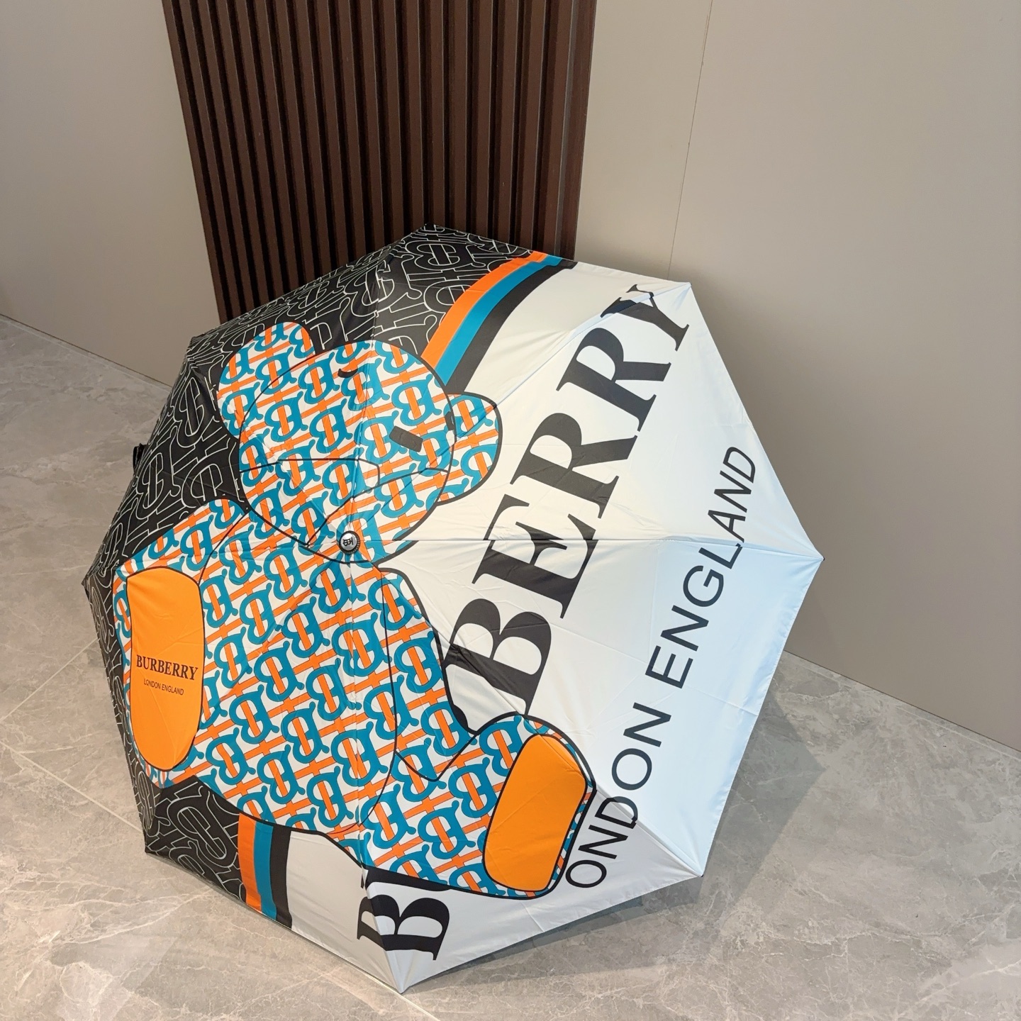  BURBERRY（巴宝莉） 三折自动折叠晴雨伞 年度巅峰之作 经典 高雅 时髦 这就是被称为英国BUR