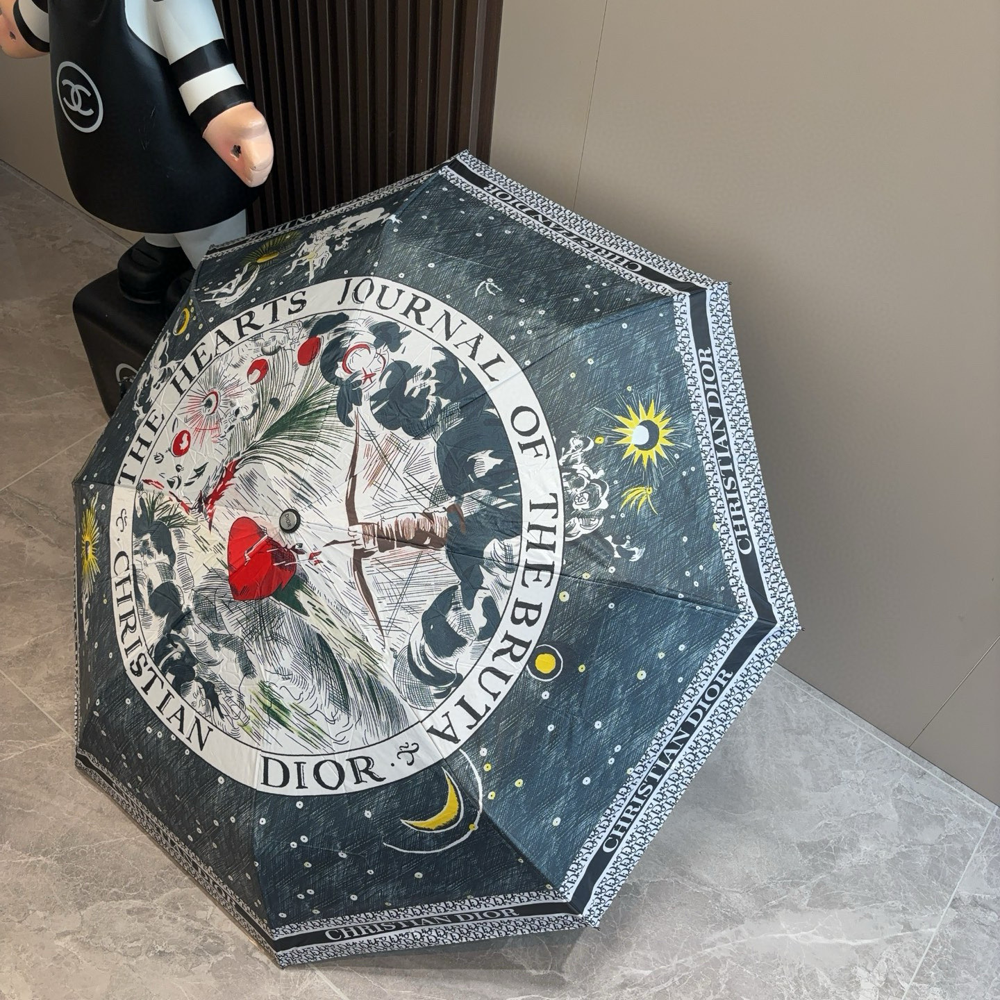  DIOR（迪奥） 星空 三折自动折叠晴雨伞  时尚原单代工品质 细节精致 看得见的品质 打破一成不变 