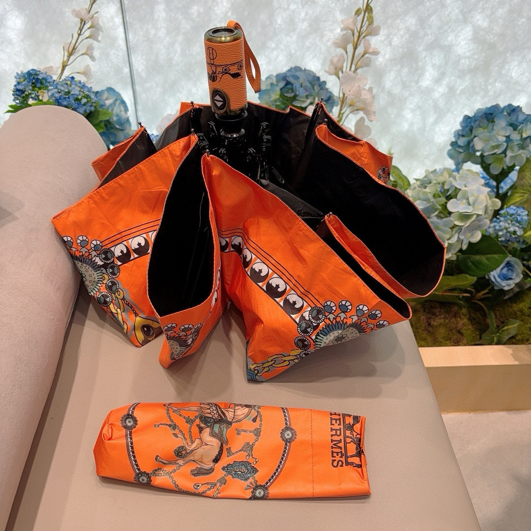     爱马仕（Hermès）  链条马 极品H家三折自动伞重磅呈现 以其精湛的工艺技术和源源不断的想像
