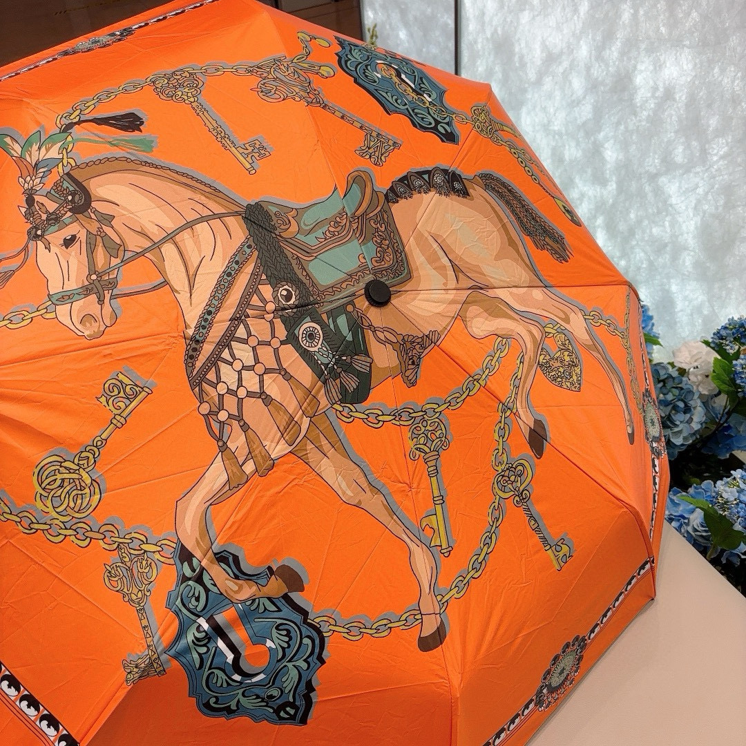     爱马仕（Hermès）  链条马 极品H家三折自动伞重磅呈现 以其精湛的工艺技术和源源不断的想像
