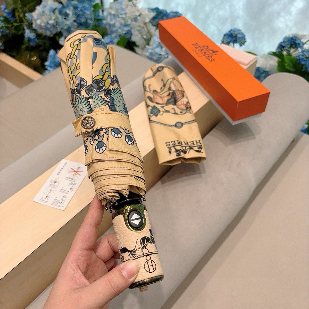     爱马仕（Hermès）  链条马 极品H家三折自动伞重磅呈现 以其精湛的工艺技术和源源不断的想像