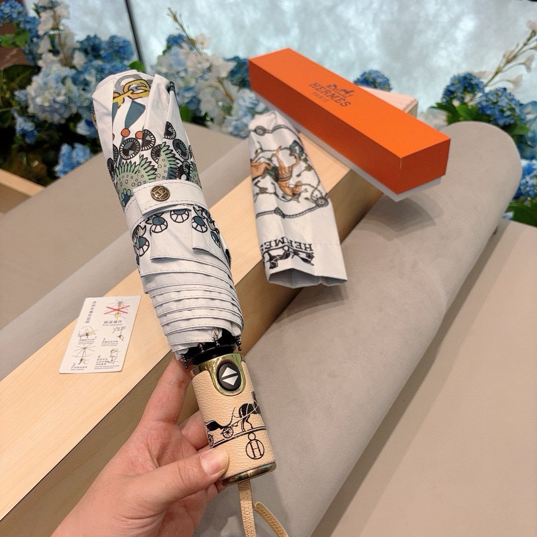     爱马仕（Hermès）  链条马 极品H家三折自动伞重磅呈现 以其精湛的工艺技术和源源不断的想像