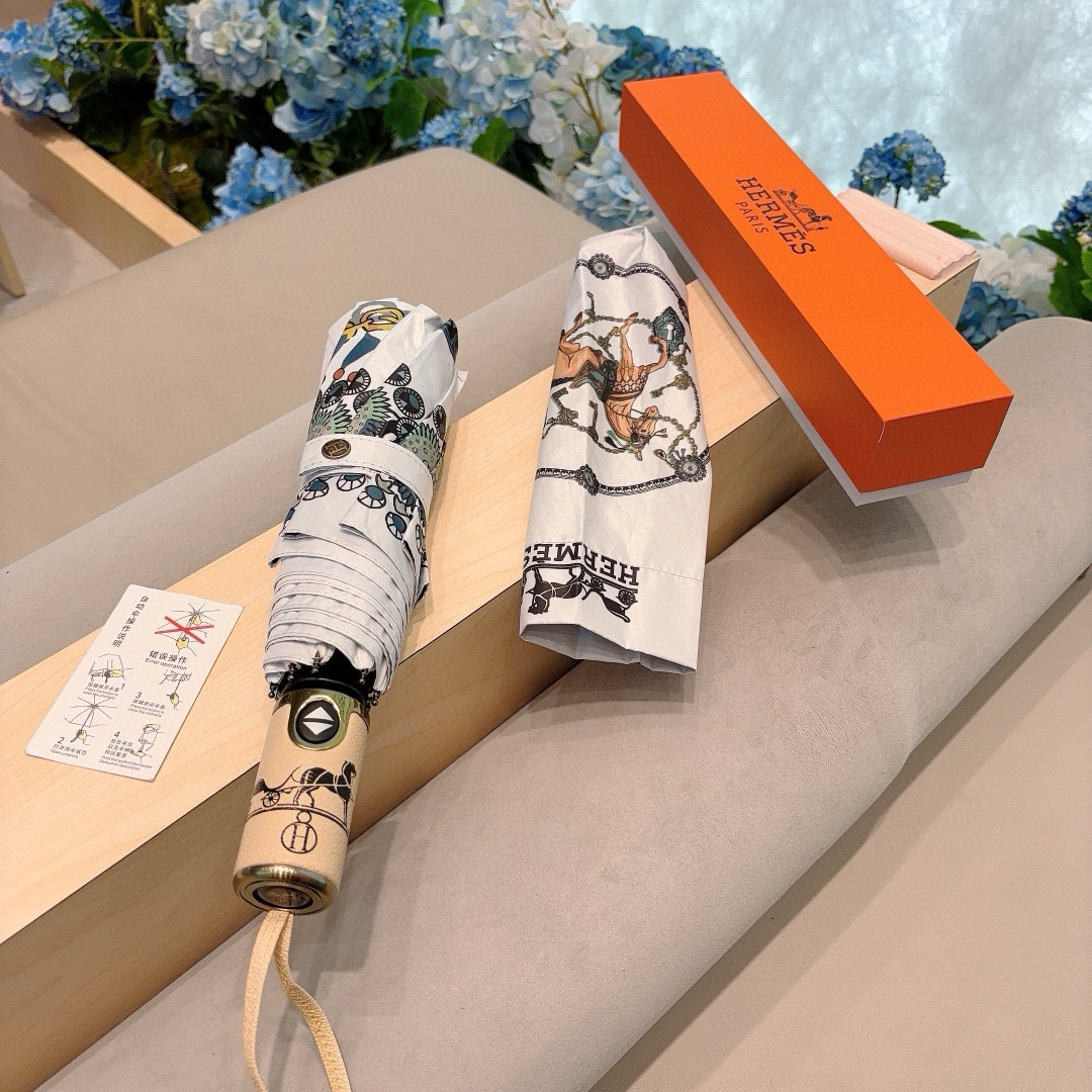     爱马仕（Hermès）  链条马 极品H家三折自动伞重磅呈现 以其精湛的工艺技术和源源不断的想像