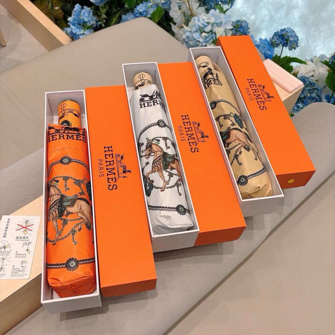     爱马仕（Hermès）  链条马 极品H家三折自动伞重磅呈现 以其精湛的工艺技术和源源不断的想像
