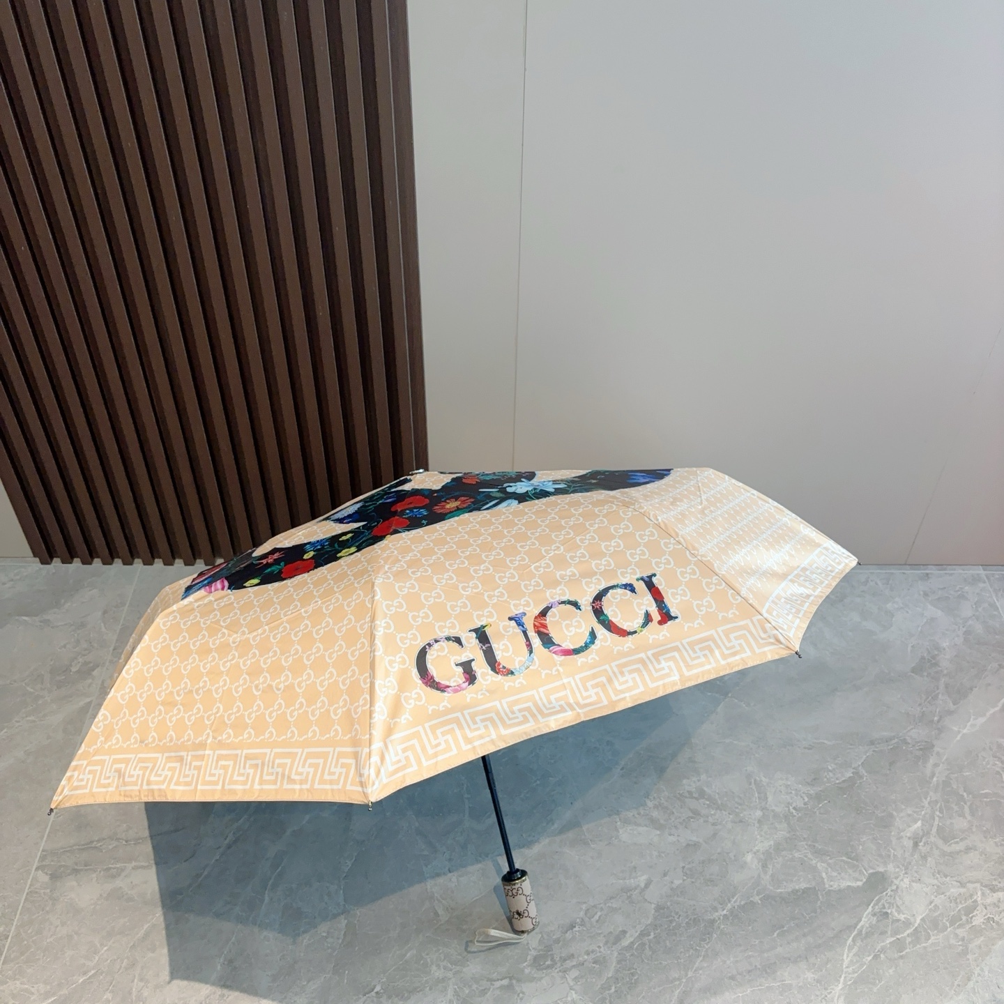 GUCCI（古奇）新款  三折自动折叠晴雨伞 选用台湾进口UV防紫外线伞布 原单代工级品质  🌹