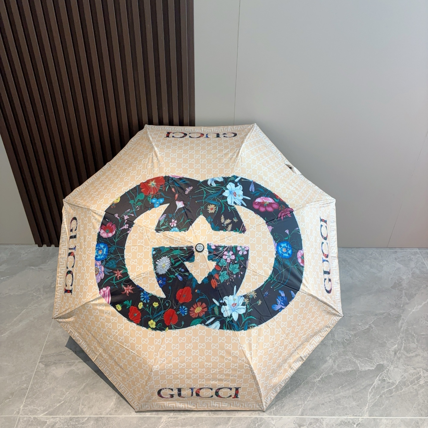 GUCCI（古奇）新款  三折自动折叠晴雨伞 选用台湾进口UV防紫外线伞布 原单代工级品质  🌹