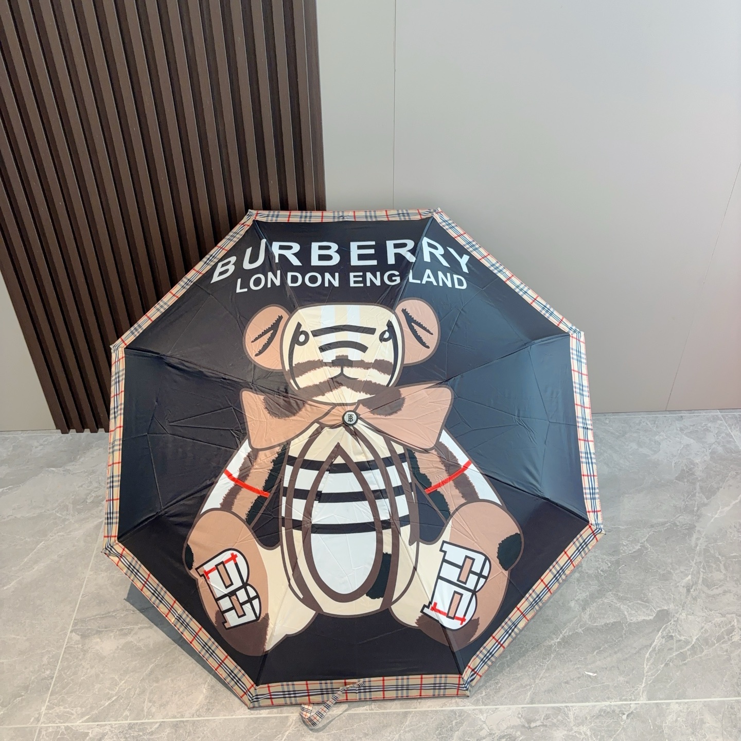  BURBERRY（巴宝莉） 三折自动折叠晴雨伞 年度巅峰之作 经典 高雅 时髦 这就是被称为英国BUR