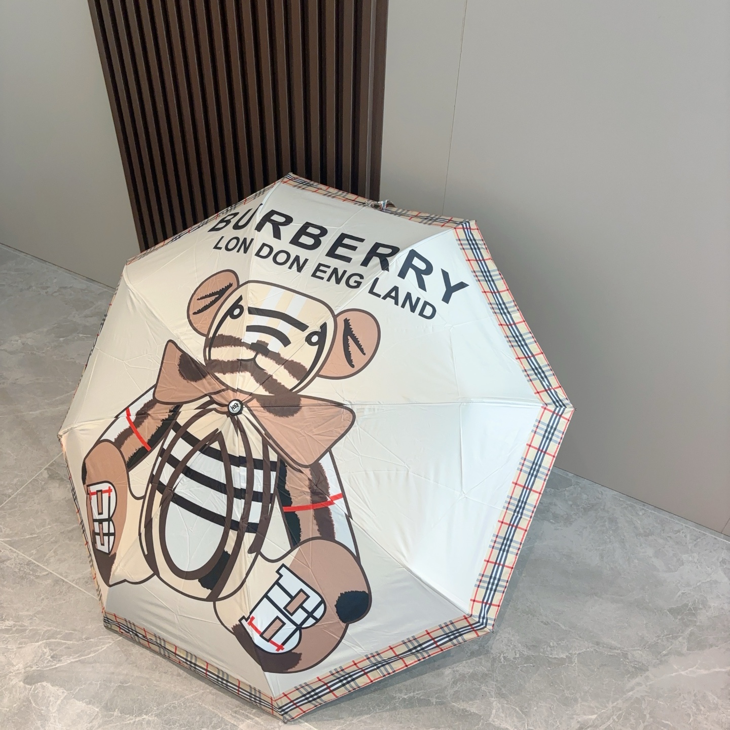 BURBERRY（巴宝莉） 三折自动折叠晴雨伞 年度巅峰之作 经典 高雅 时髦 这就是被称为英国BUR